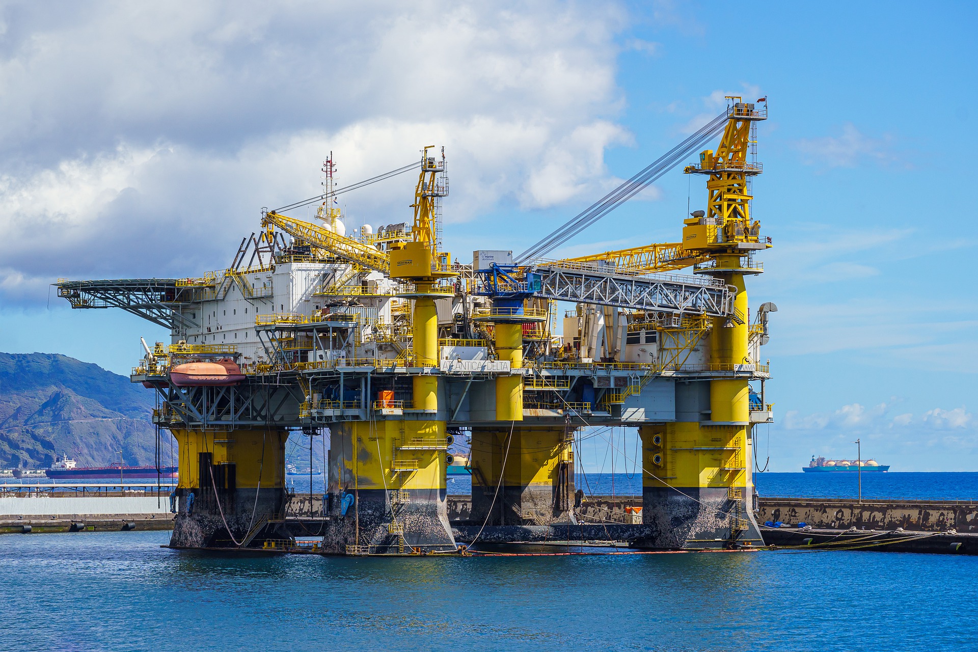 oil rig platform